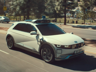 Hyundai i Robotaxi kroz novu globalnu kampanju „Innovation begins, from Very Human Things“ pomiču granice autonomne vožnje implementacijom napredne tehnologije