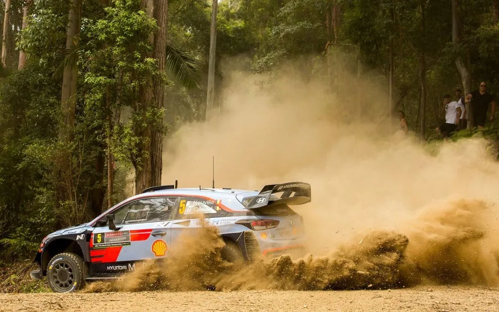 Hyundai Motorsport osvojio je prvu titulu na FIA Svjetskom prvenstvu u rallyju (WRC), a sezonu 2019. završio je na vrhu poretka s čak 18 bodova više od svojih rivala. Ova titula pripala je Hyundai timu nakon što je rally u Australiji bio otkazan zbog velikih požara u regiji New South Wales.